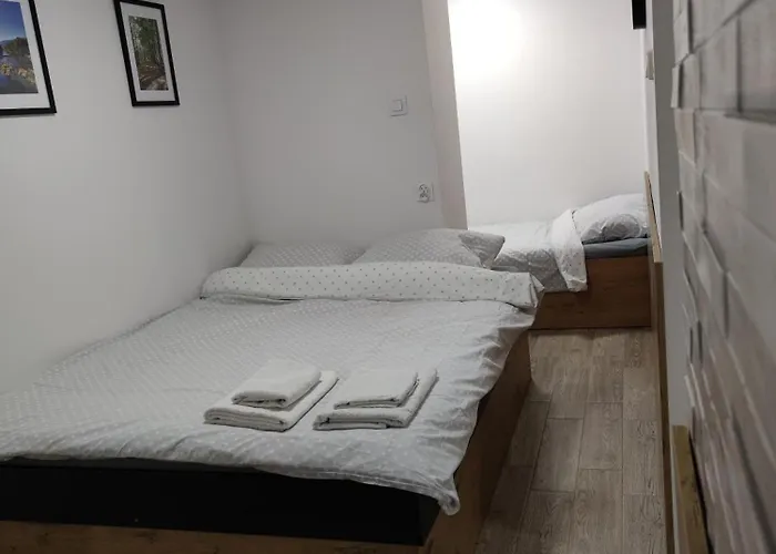 Zuzanna, Wczesniej Italia Quarto em Acomodações Particulares *